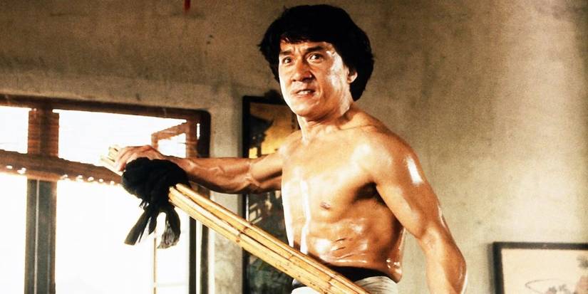 Drunken Master II - 1994 - Jackie Chan ready to fight with a long pole weapon