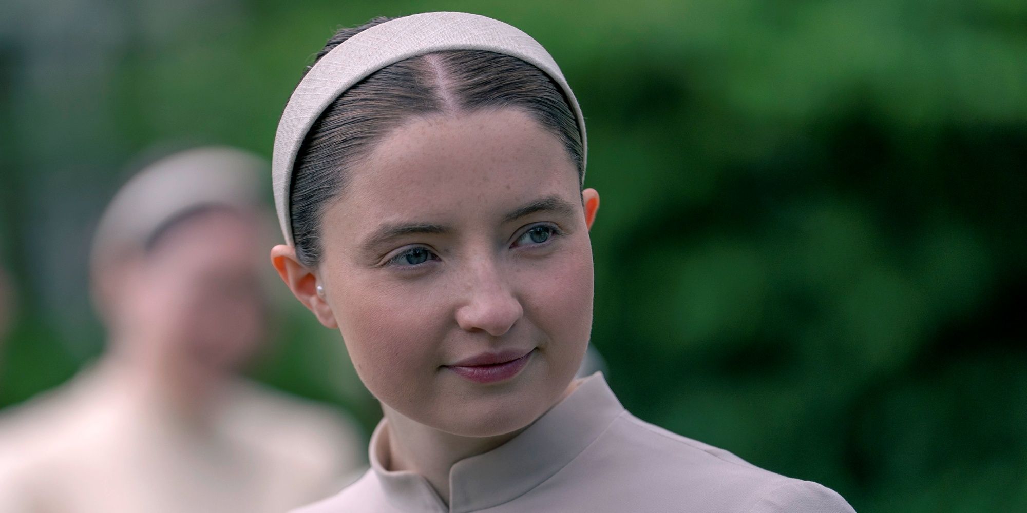 ‘The Testaments’ Star Breaks Down Daisy’s Most Unsettling Episode 9 Scene