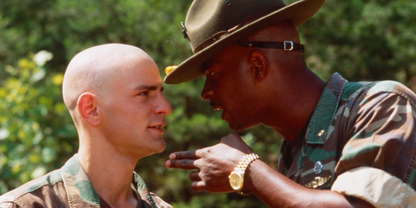 Damon Wayans as Major Payne scolding a cadet played by Steven Martini in Major Payne