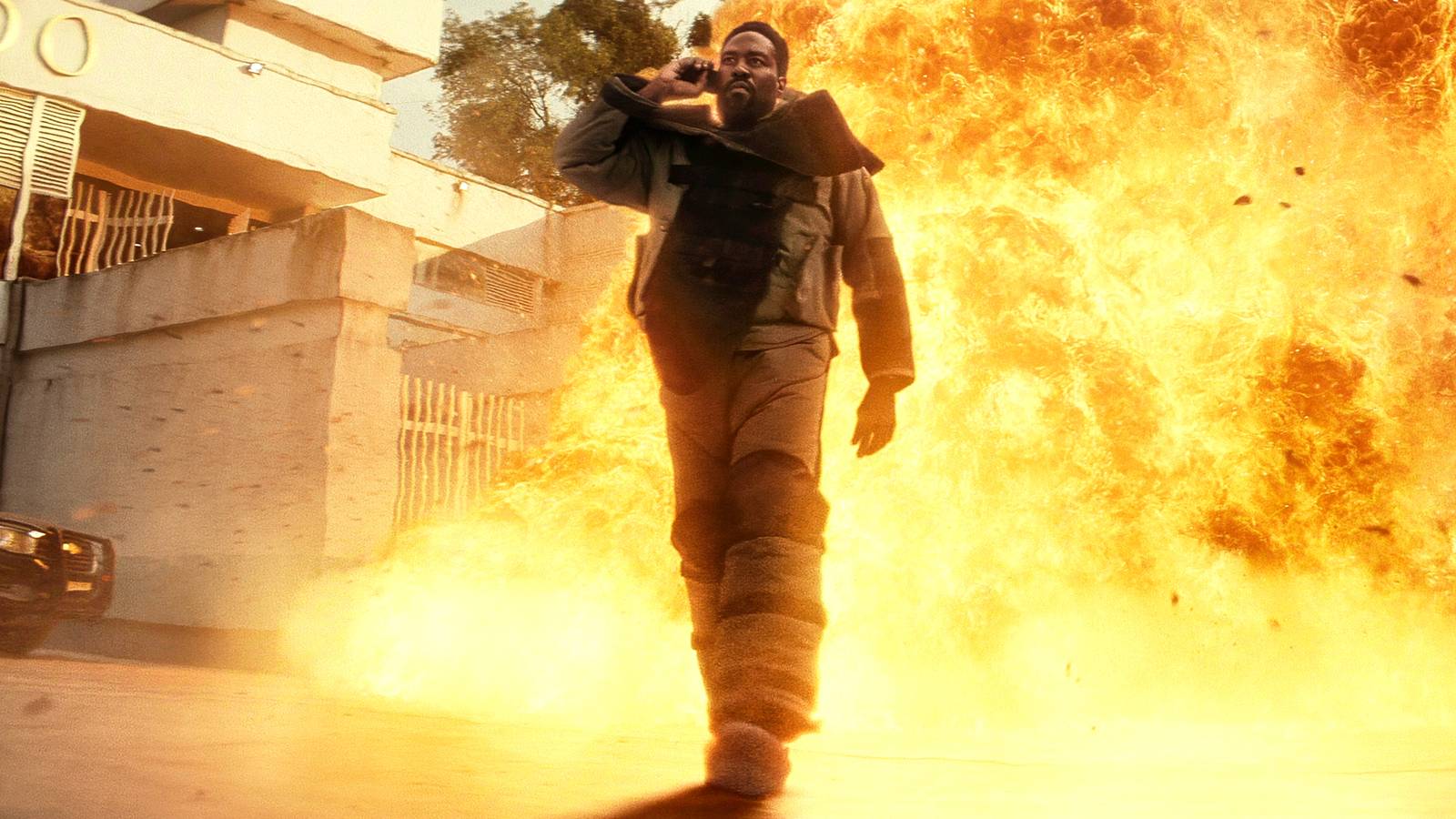 Netflix's New Action Thriller is The Perfect Weekend Binge For 'Reacher' Fans