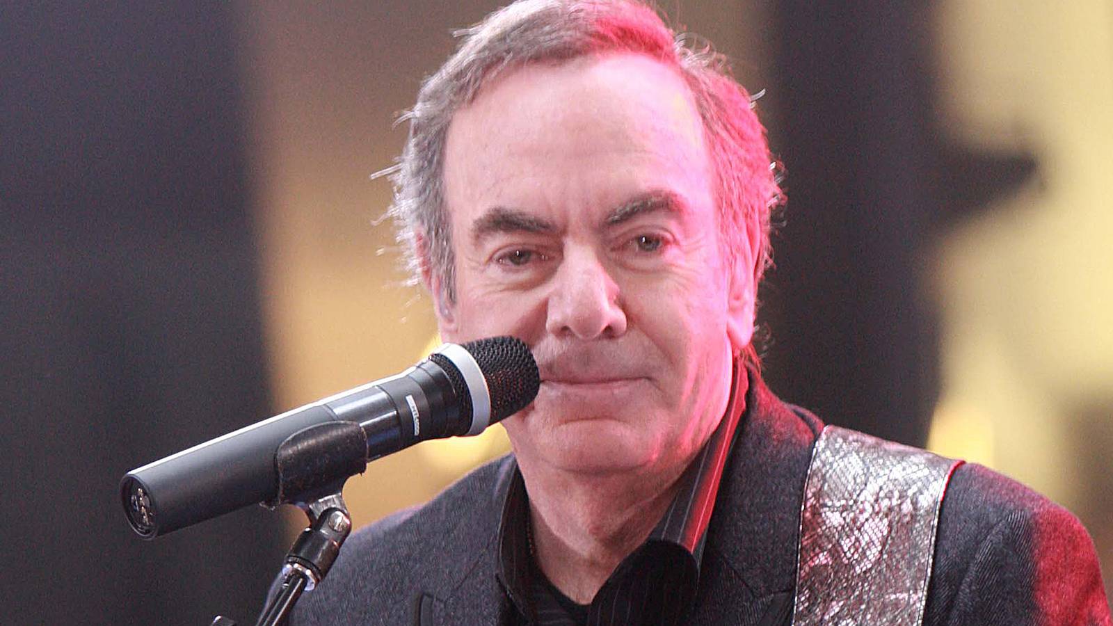 Neil Diamond Wrote One of His Greatest Songs in Just 30 Minutes