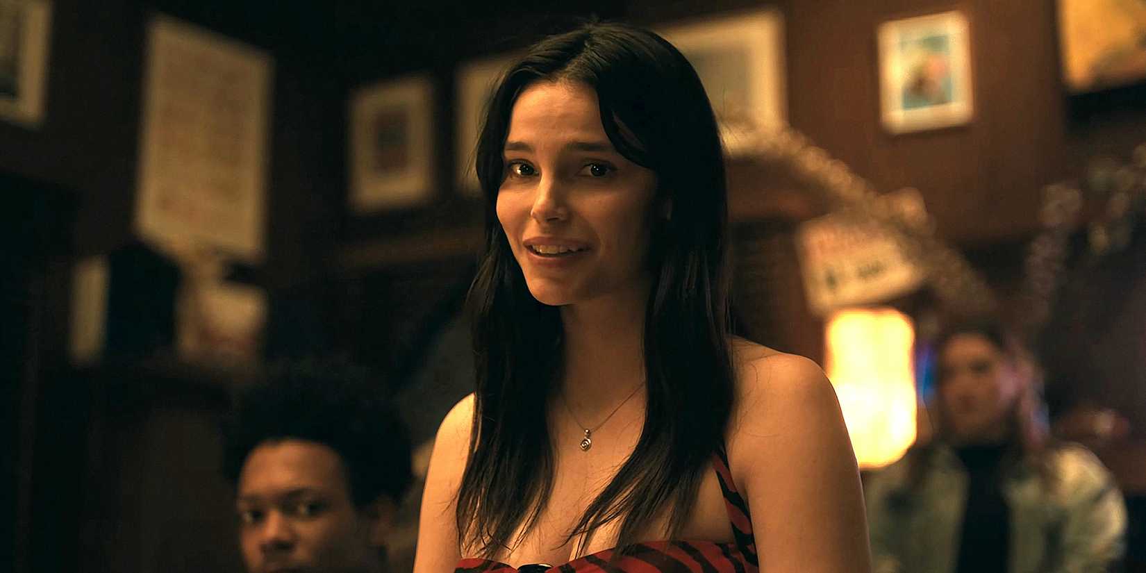 Nikki (Inde Navarrette) in 'Obsession'