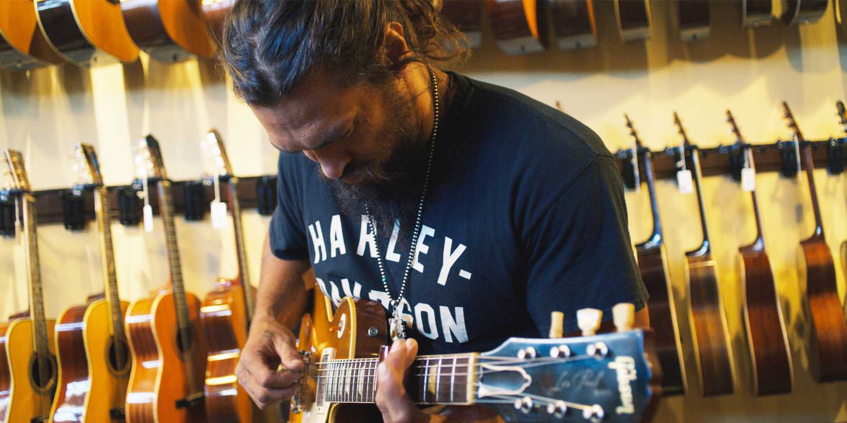 on-the-roam-season-1-jason-momoa