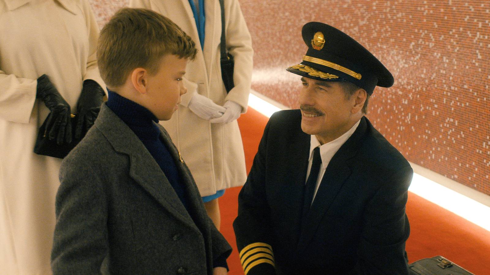 La nueva película de John Travolta, Abysmal Crashes, en Cannes La nueva película de John Travolta, Abysmal Crashes, en Cannes