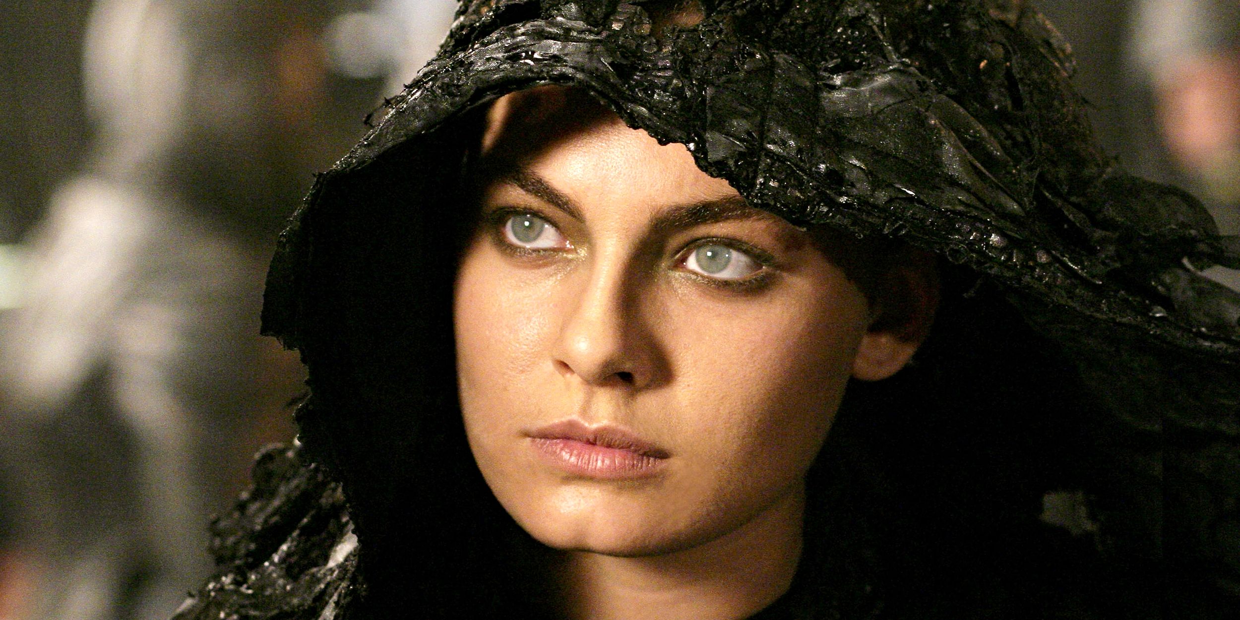 22 Years Later, This Wild $105 Million Sci-Fi Flop Is Crushing Streaming Across the Globe