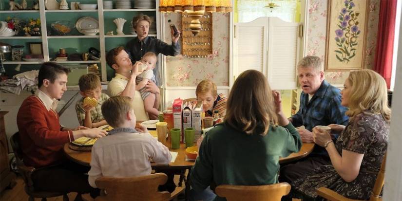The family from The Kids Are Alright sitting around the breakfast table.
