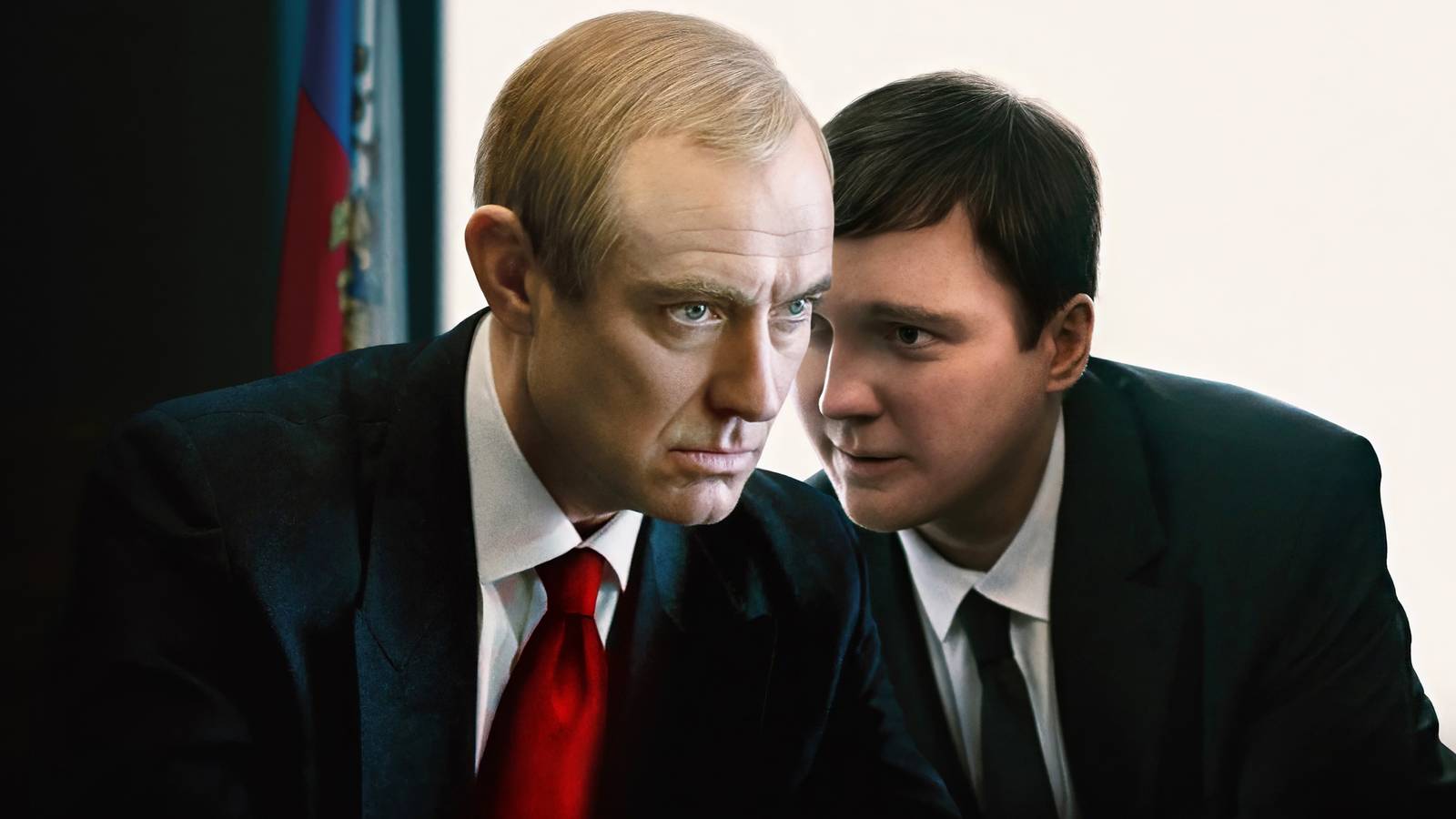 'The Batman' Stars Reunite in the Political Thriller Taking Over Streaming