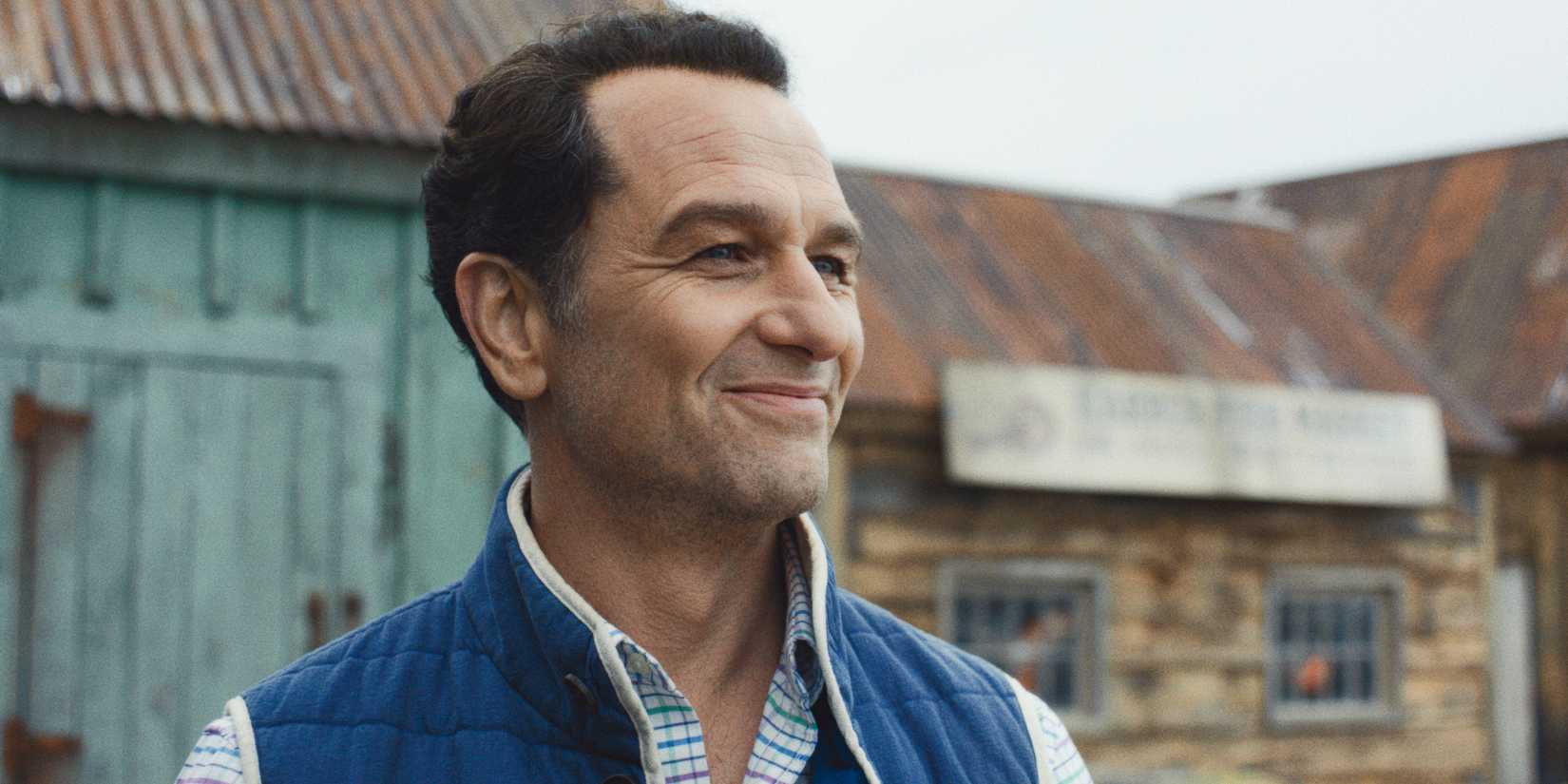 widows-bay-matthew-rhys