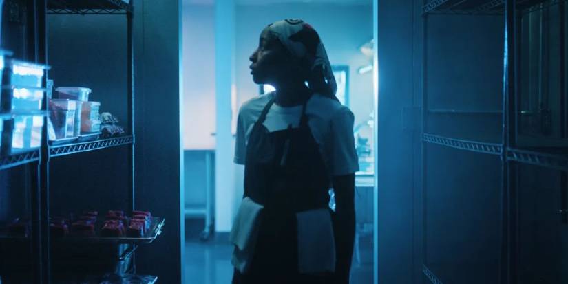 Sydney (Ayo Edebiri) in the walk-in in 'The Bear' Season 5, Episode 1