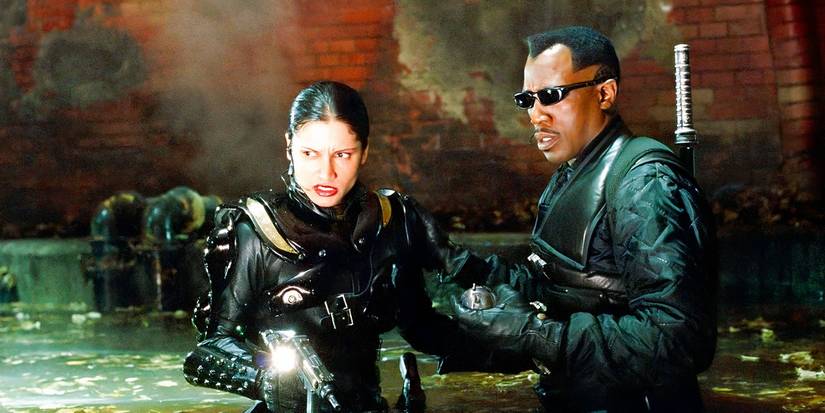 Nyssa and Blade standing in sewer water in Blade II