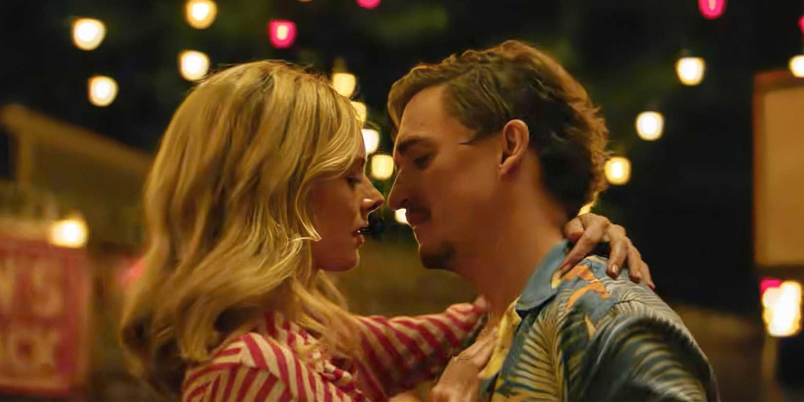 carolina-caroline-samara-weaving-kyle-gallner