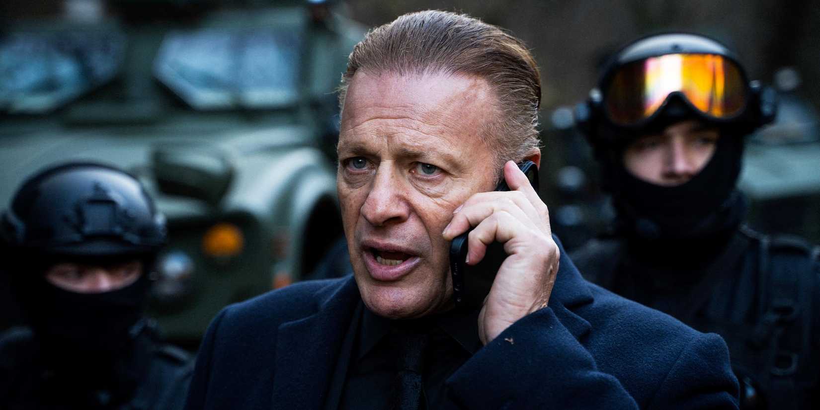 citizen-vigilante-costas-mandylor