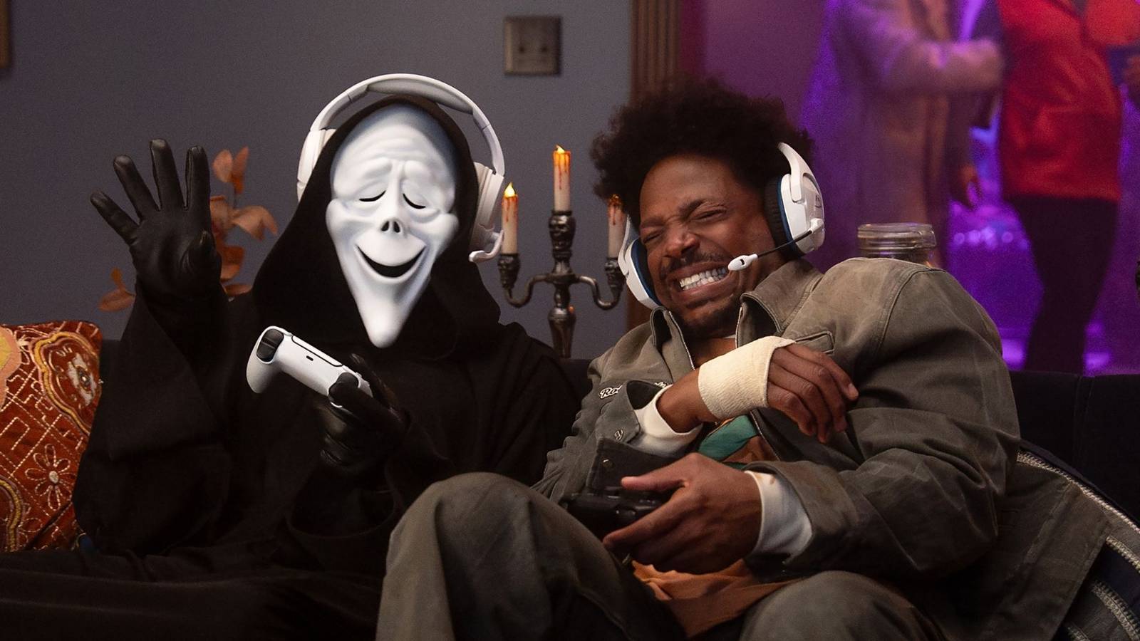 'Scary Movie' Costume Designer Reveals How Ghostface Was Reimagined for ...