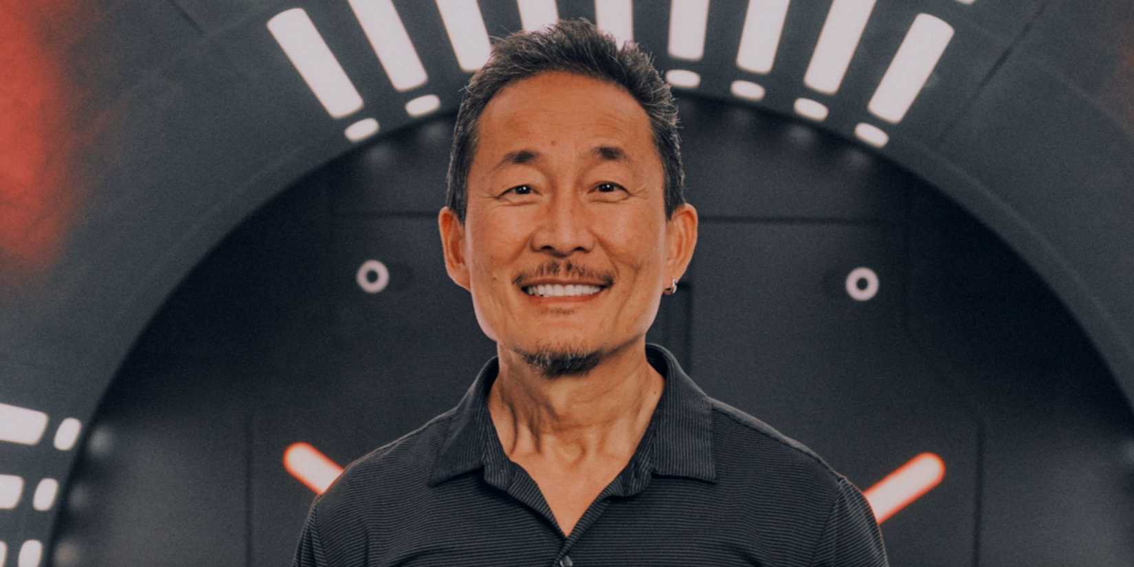 Doug Chiang at Star Wars Celebration Japan.
