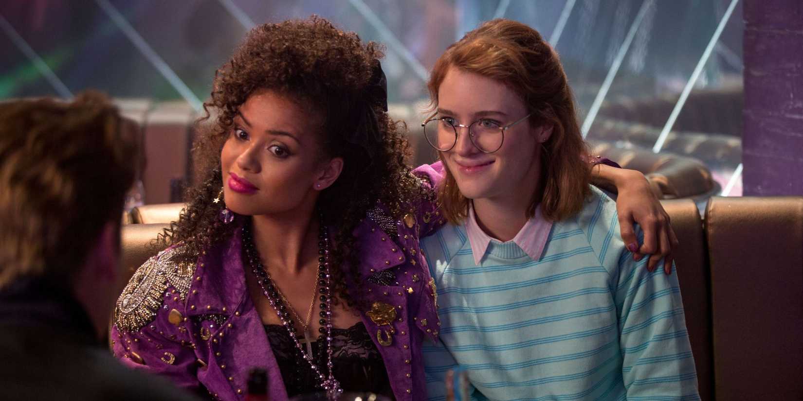 Gugu Mbatha-Raw, Mackenzie Davis in 'Nosedive' in Black Mirror (1)