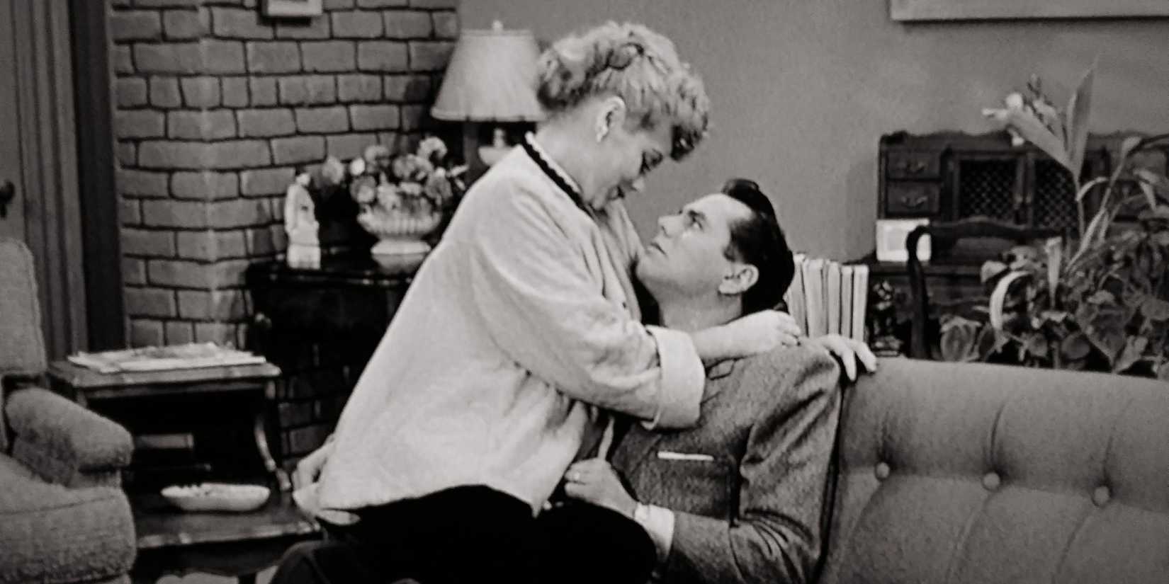 Lucille Ball and Desi Arnez in the 'I Love Lucy' episode "Lucy Is Enceinte.'