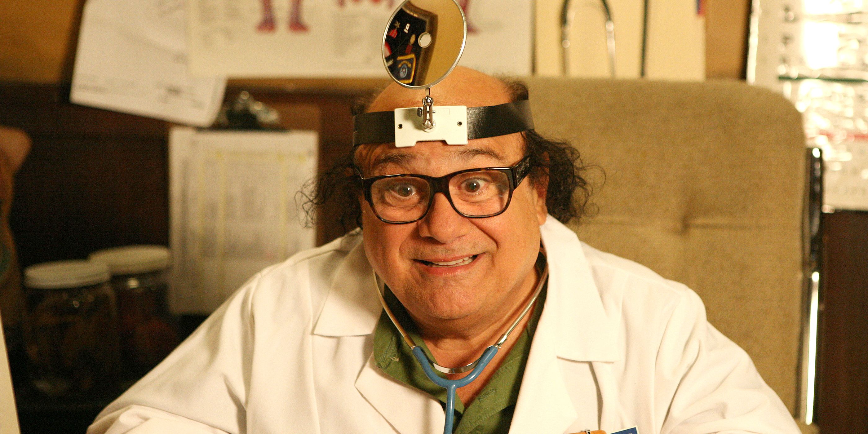 8 Sitcoms That Are 10/10, No Notes image