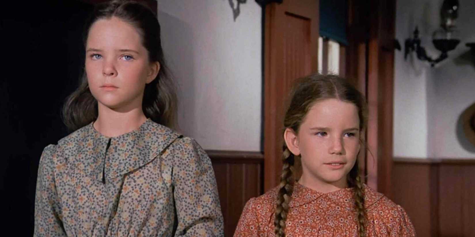 Mary (Melissa Sue Anderson) and Laura Ingalls (Melissa Gilbert) in the 'Little House on the Prairie' episode "Country Girls"