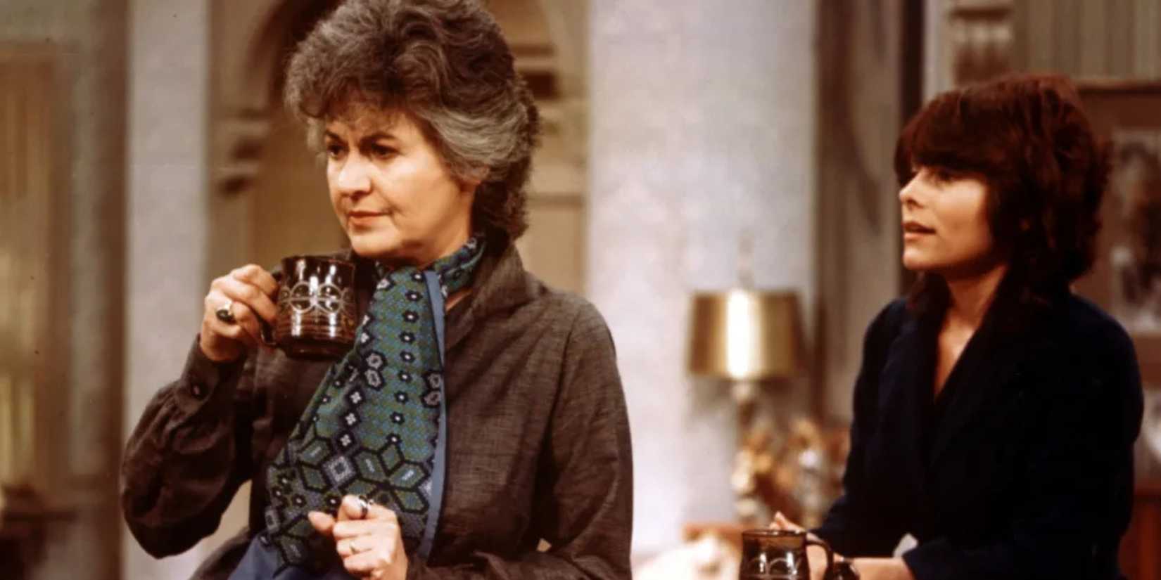 Beatrice Arthur as Maude Findlay and Adrienne Barbeau as Carol Traynor in the 'Maude' episode "Maude's Dilemma."
