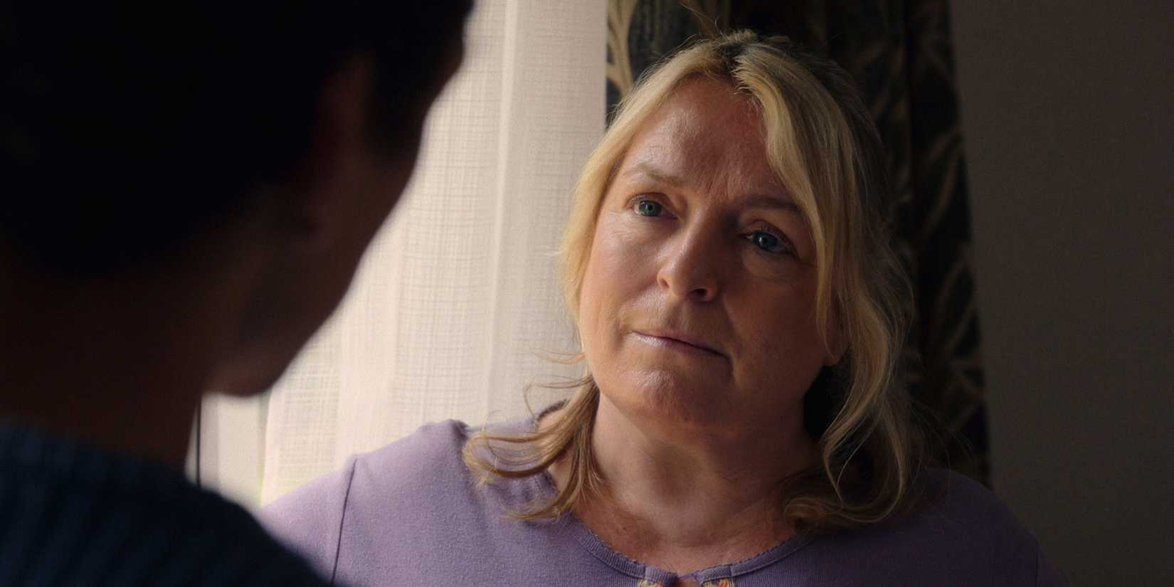 Claire Rushbrook como la Dra. Jean Harris-Hendriks en El testigo