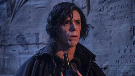 Damien Atkins as Magnus in The Vampire Lestat Episode 3