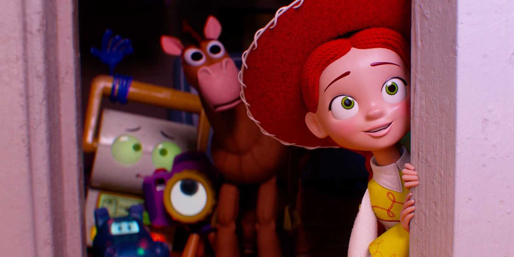 Jessie, Bullseye, Smarty Pants, and other toys in 'Toy Story 5'