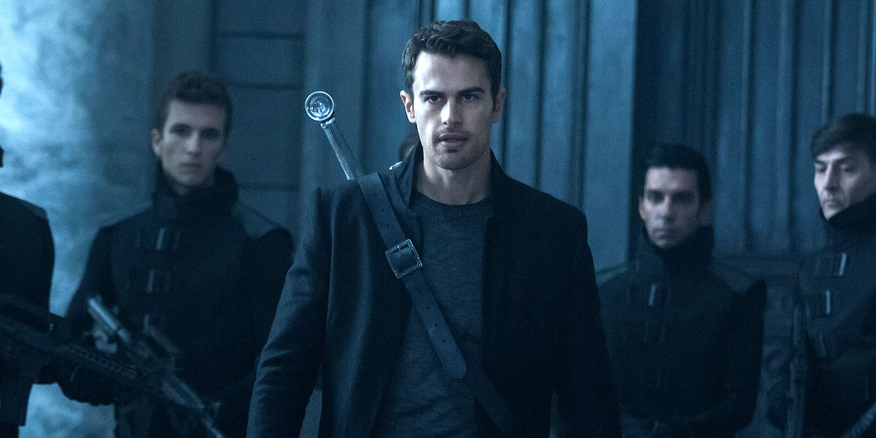 Theo James’ Forgotten ‘Twilight’ Replacement Is Finally Getting the Love It Deserves image