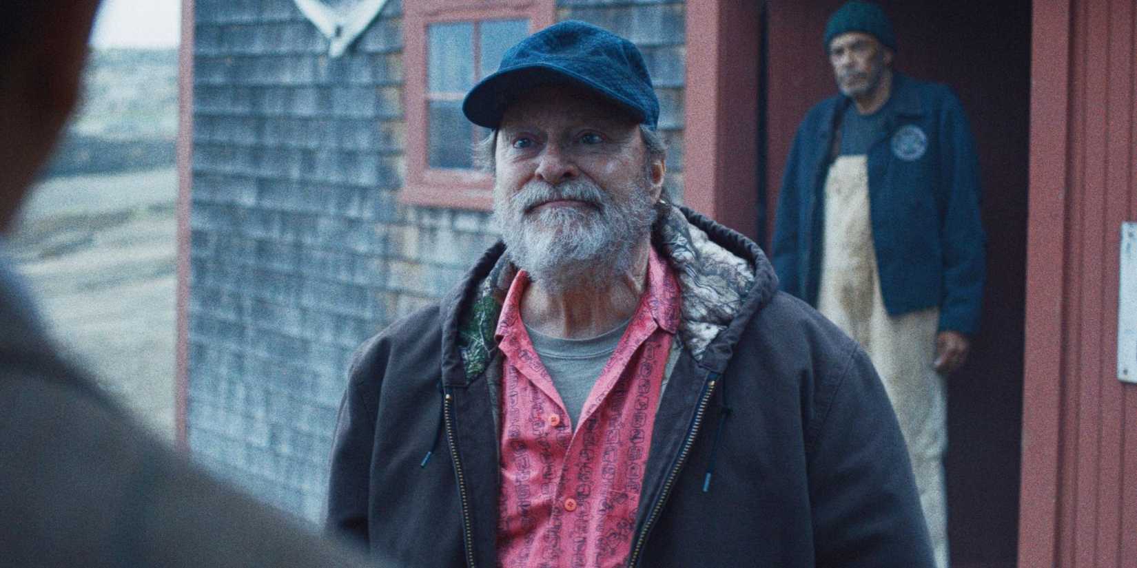 Wyck Crawford (Stephen Root) in 'Widow's Bay'