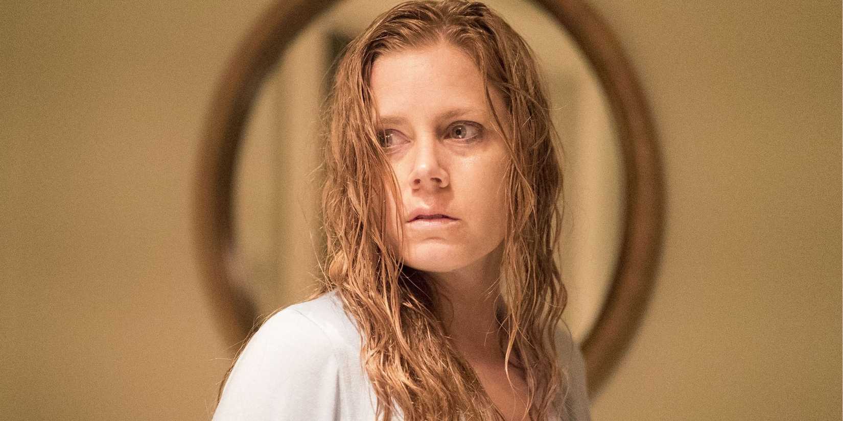 Camille with wet hair in Sharp Objects.