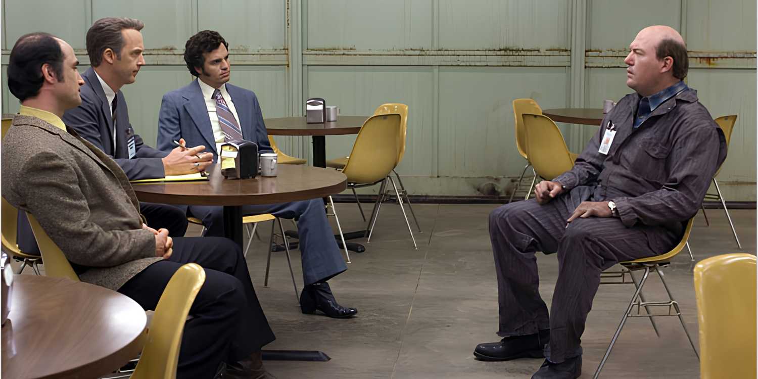 Arthur Leigh Allen (John Carroll Lynch) being questioned by investigators in Zodiac..