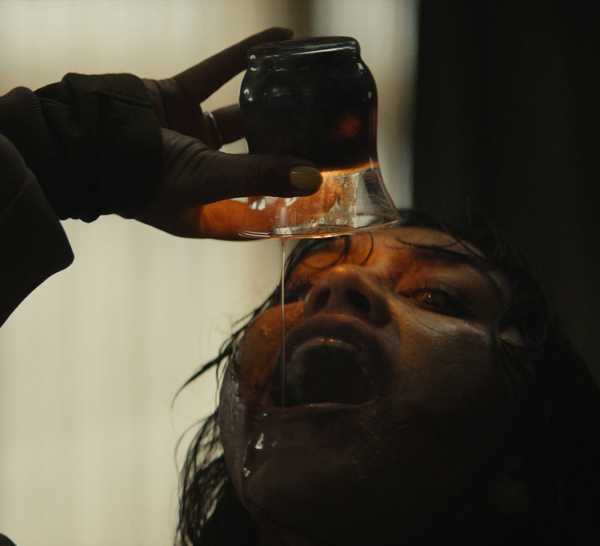 Luciane Buchanan in Evil Dead Burn