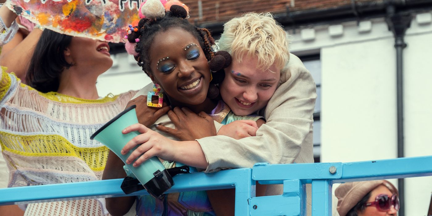 Yasmin Finney and Kizzy Edgell in Heartstopper Forever