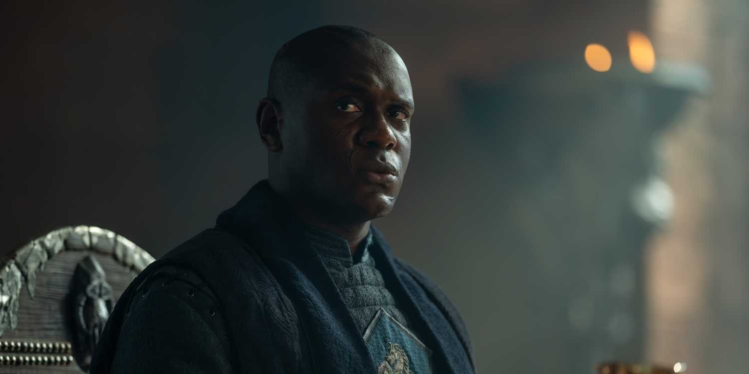 Alyn of Hull (Abubakar Salim) sitting at the small council table in House of the Dragon Season 3, Episode 5.