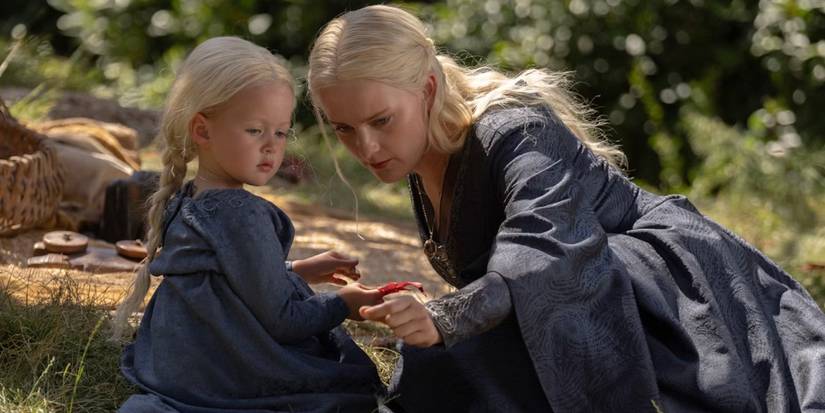 Helaena (Phia Saban) with her daughter in House of the Dragon Season 3 Episode 4