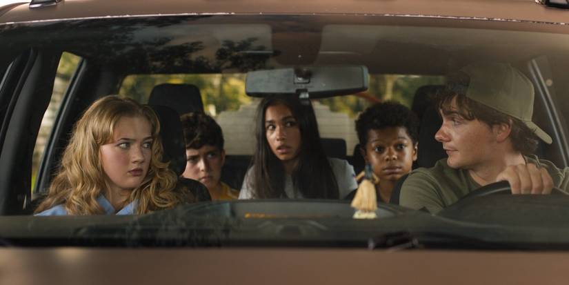 Lizzie (Sarah Abbott), Jared (Charlie Zeltzer), Mia (Kiori Mirza Waldman), Tommy (Shiloh Reilly), and Chris (Dylan Hawco) in 'Ice Cream Man'