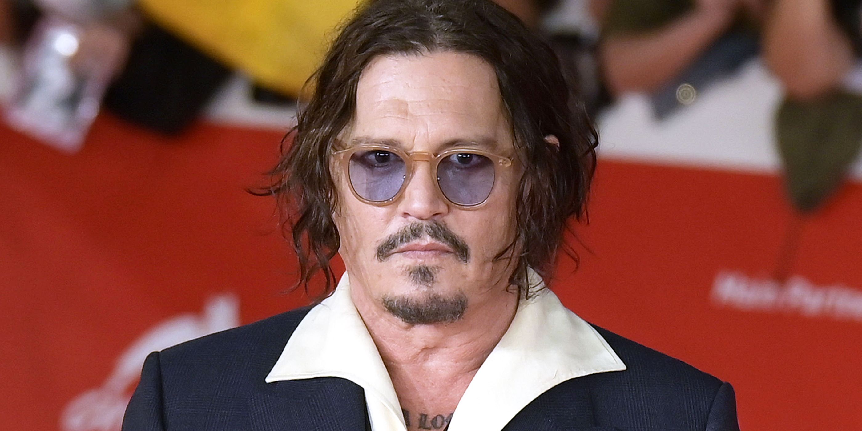 Johnny Depp Officially Reveals His Iconic New Fantasy Character in Surprise SDCC Debut image