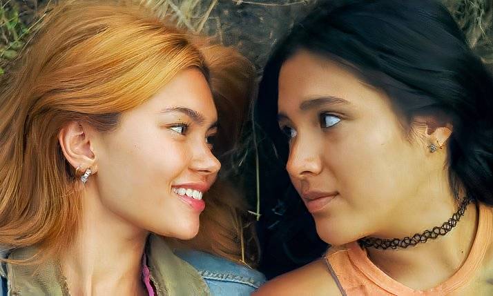 Myra Molloy Maya Da Costa Girls like Girls trailer