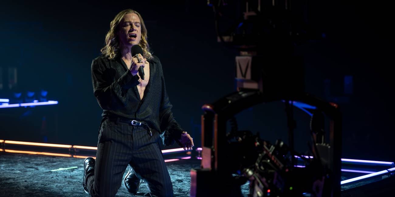 Sam Reid performing "Brutal Love" in The Vampire Lestat Episode 6