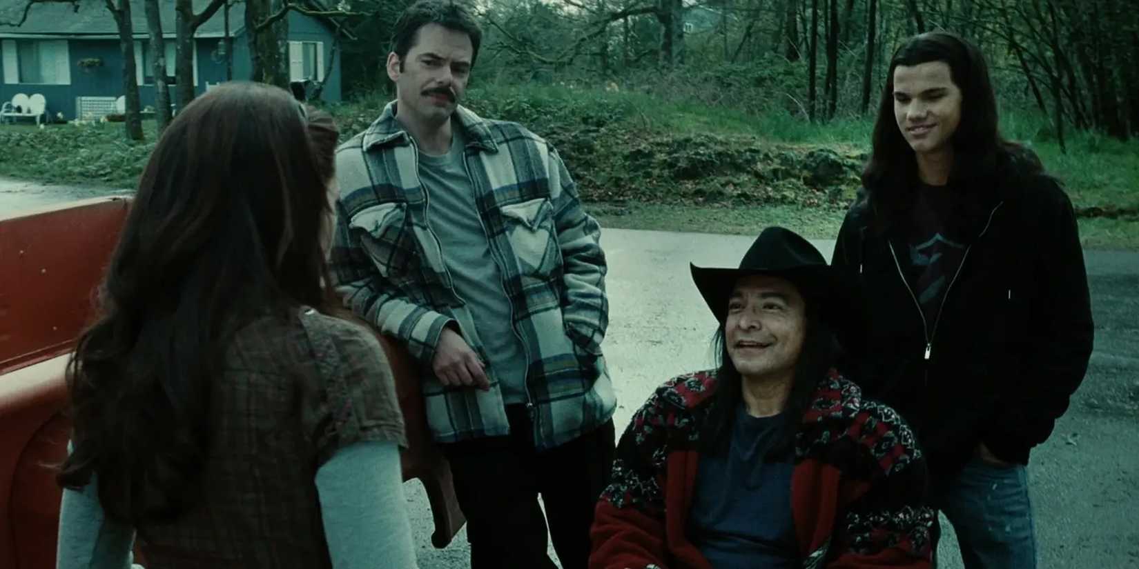 Bella, Charlie, Billy y Jacob en 'Crepúsculo'