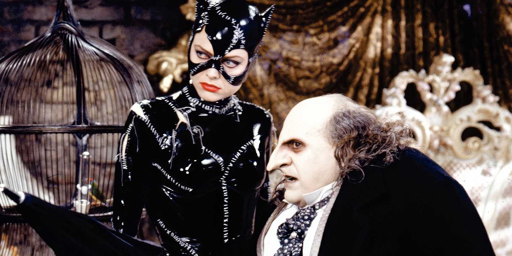 Batman-returns-Michelle-Pfeiffer-Danny-Devito
