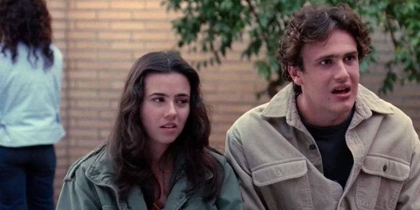 Lindsay Weir (Lidna Cardellini) and Nick Andopolis (Jason Segel) in 'Freaks and Geeks'