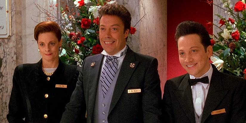 Dana Ivey, Tim Curry, and Rob Schneider in 'Home Alone 2: Lost in New York'