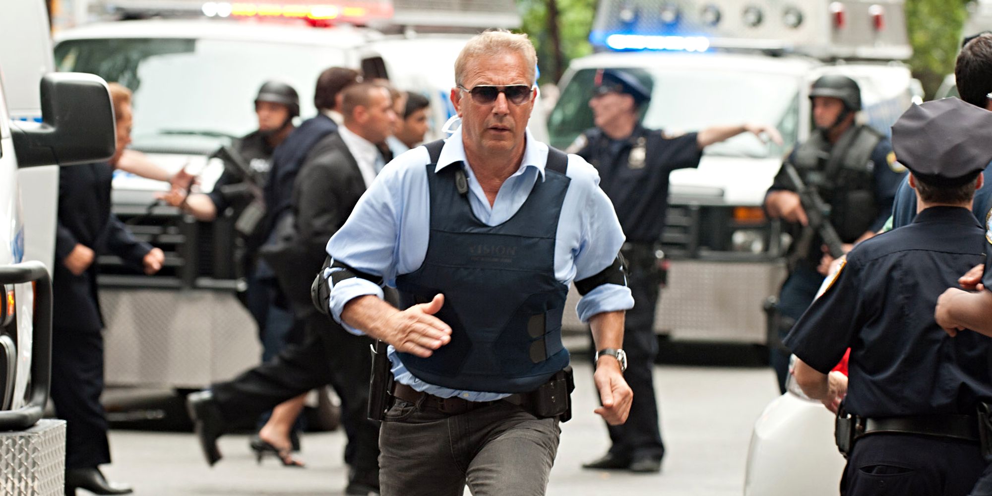 Kevin Costner's Forgotten 105-Minute Spy Thriller Officially Explodes on Free Streaming image