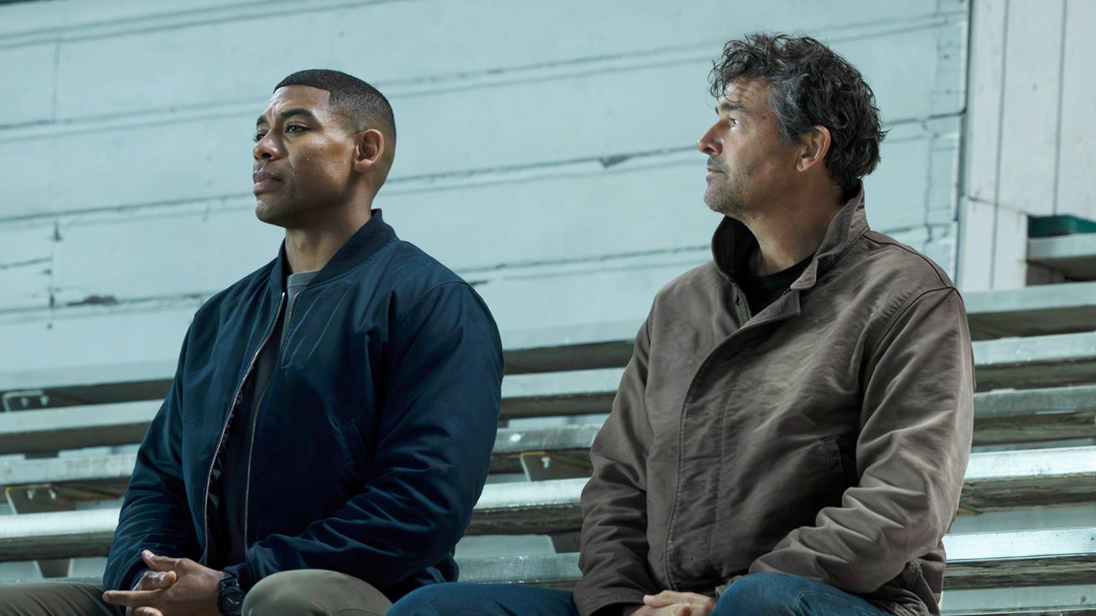 'Lanterns' Kyle Chandler and Aaron Pierre Break Down Episode 3 and the DC Show's Major Timelines