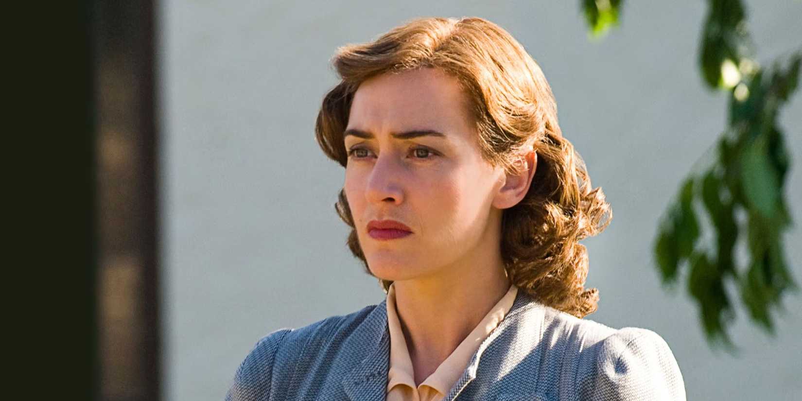 Kate Winslet as Mildred Pierce in 'Mildred Pierce'