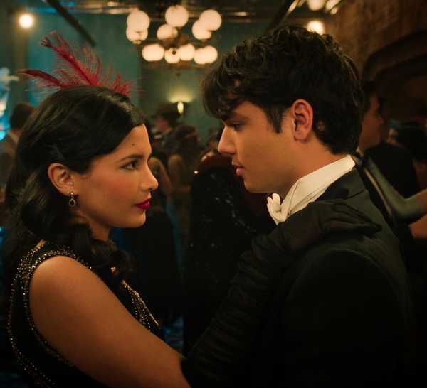 Nikki Rodriguez as Jackie and Naveen Paddock a Eliot in Season 3 of 'My Life with the Walter Boys.'
