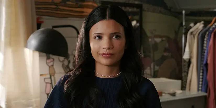 Jackie Howard (Nikki Rodriguez) in 'My Life with the Walter Boys'