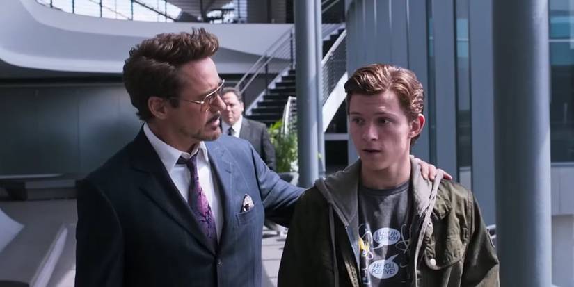 Tony Stark (Robert Downey Jr.) and Peter Parker (Tom Holland) at the end of 'Spider-Man: Homecoming'