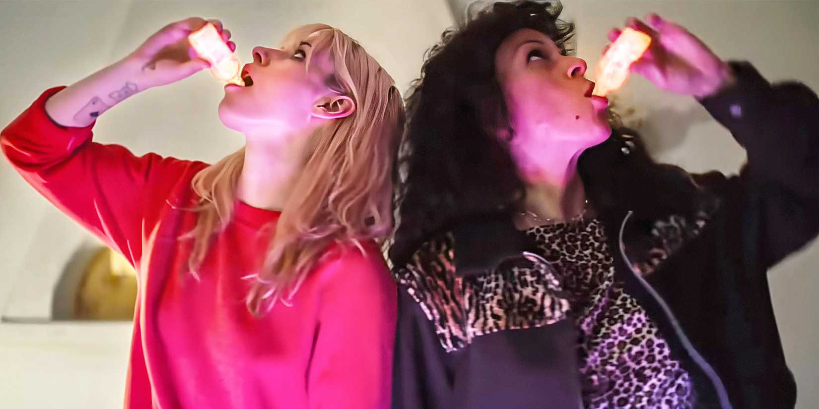 the-wrong-girls-kristen-stewart-alia-shawkat
