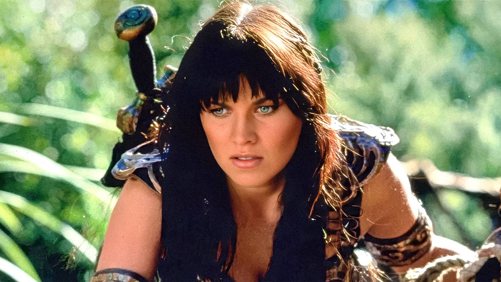 Lucy Lawless Just Revealed the ‘Xena’ Fantasy Story We Should Have Gotten